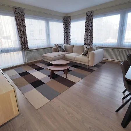 Uniek Gelegen In Oostende! Ostende